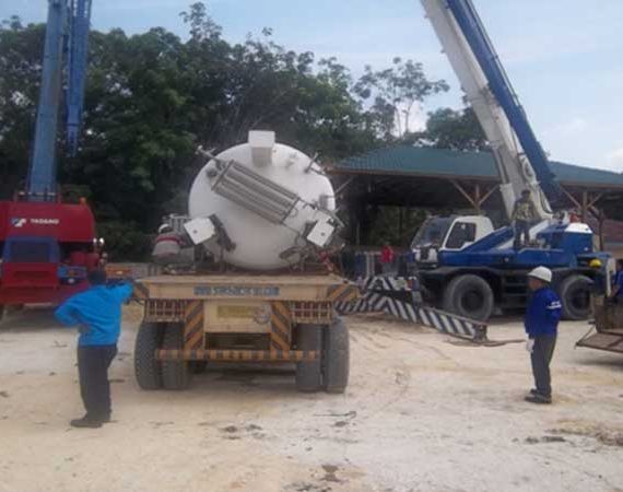 Transportation,-Loading,-Unloading-dan-Positioning-Tank-Oxygen-Jakarta-Pekanbaru-2